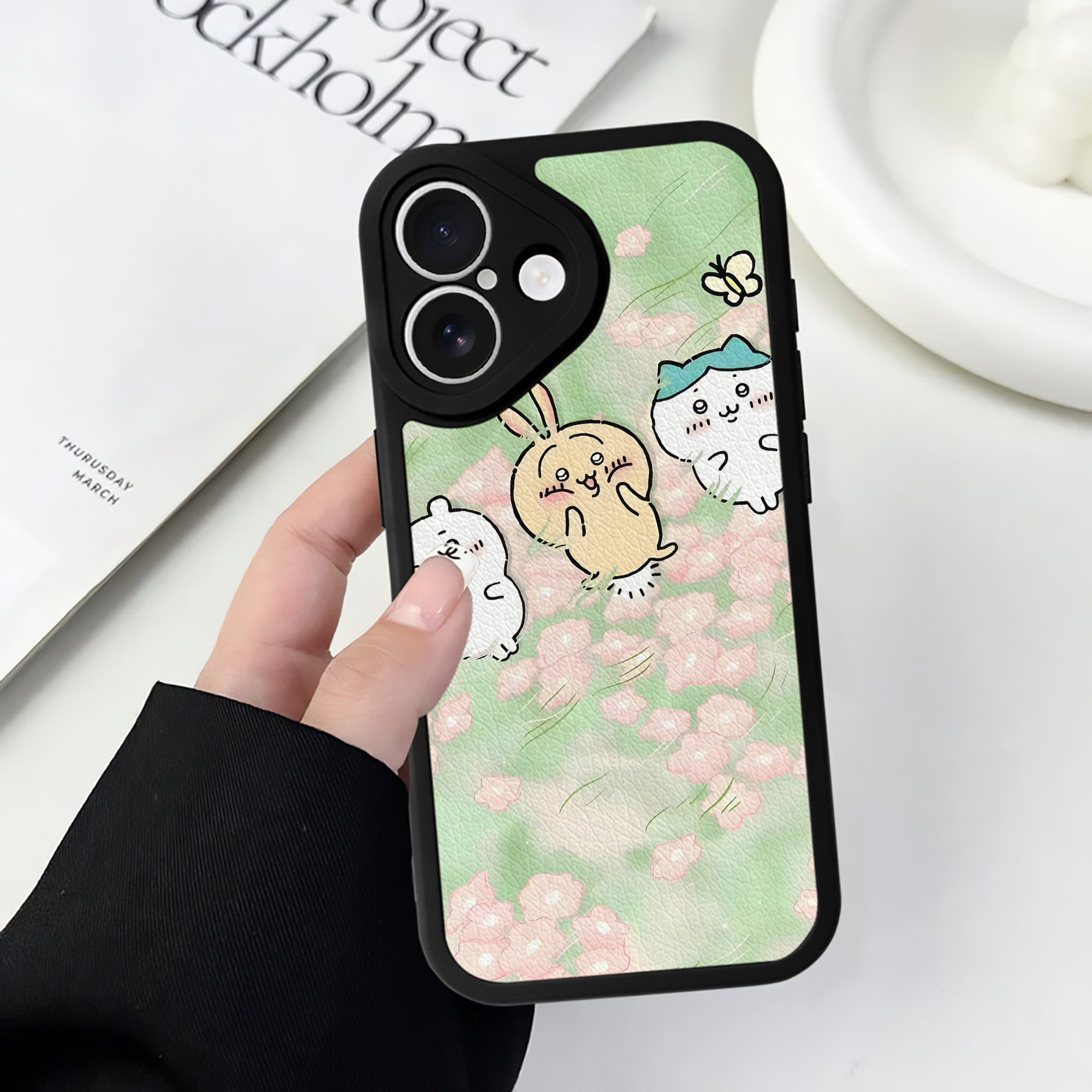 （画像用） ちいかわ Chii-kawa 【iPhone 16シリーズ対応】シリコンスマホケース（レザー調） 材質：シリコン